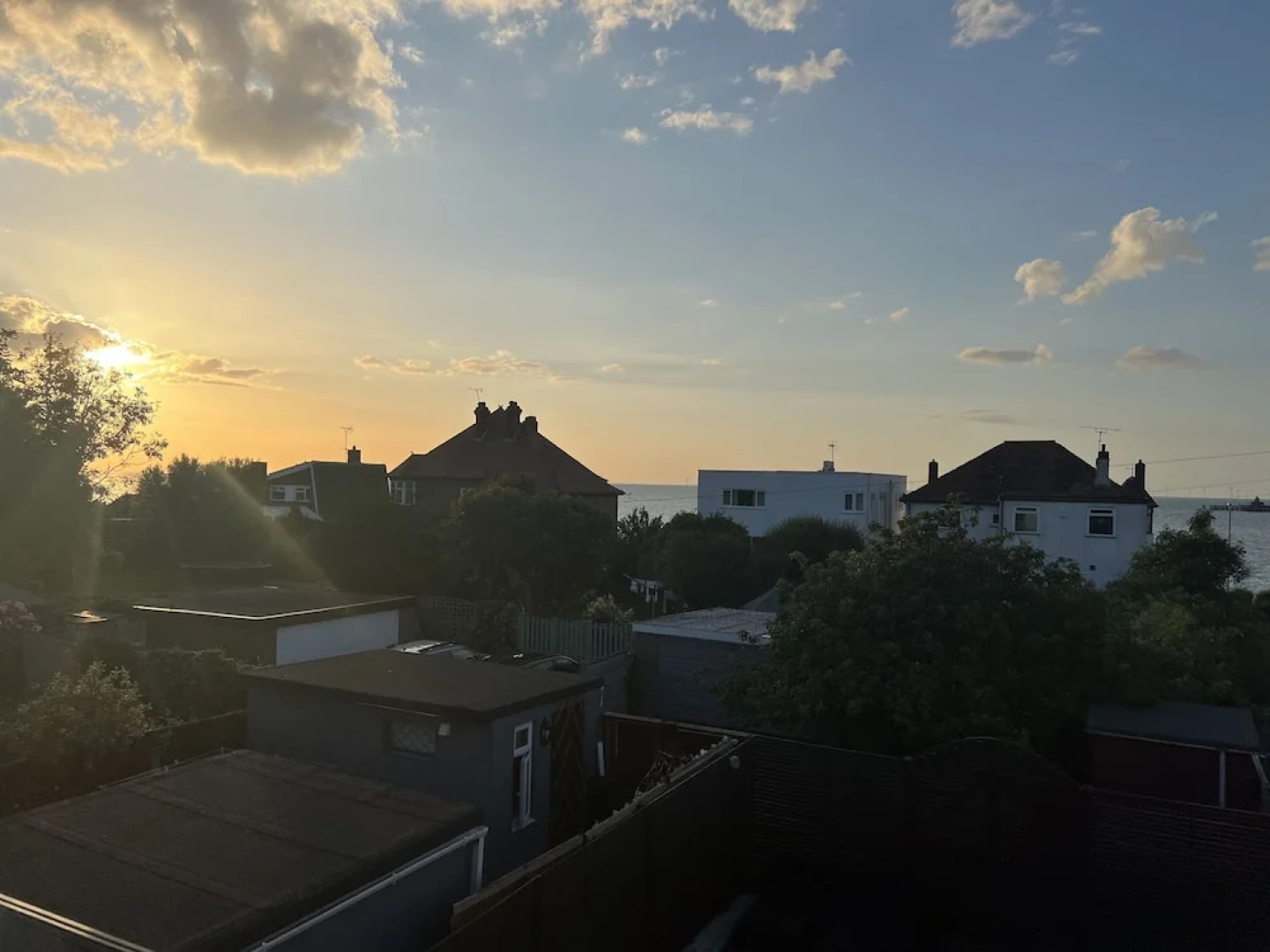 Broadway Beach Homes Airbnb With Hot tub