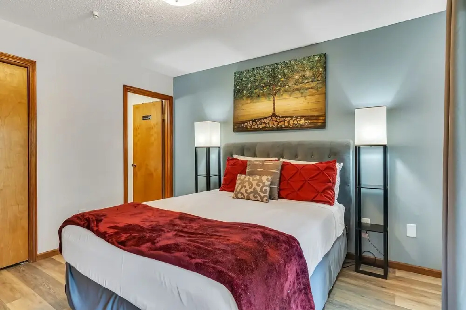 Wildwood Wonder 2 Bedroom Condo by Redawning