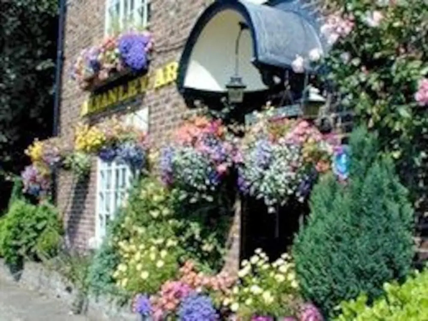 The Alvanley Arms - Inn