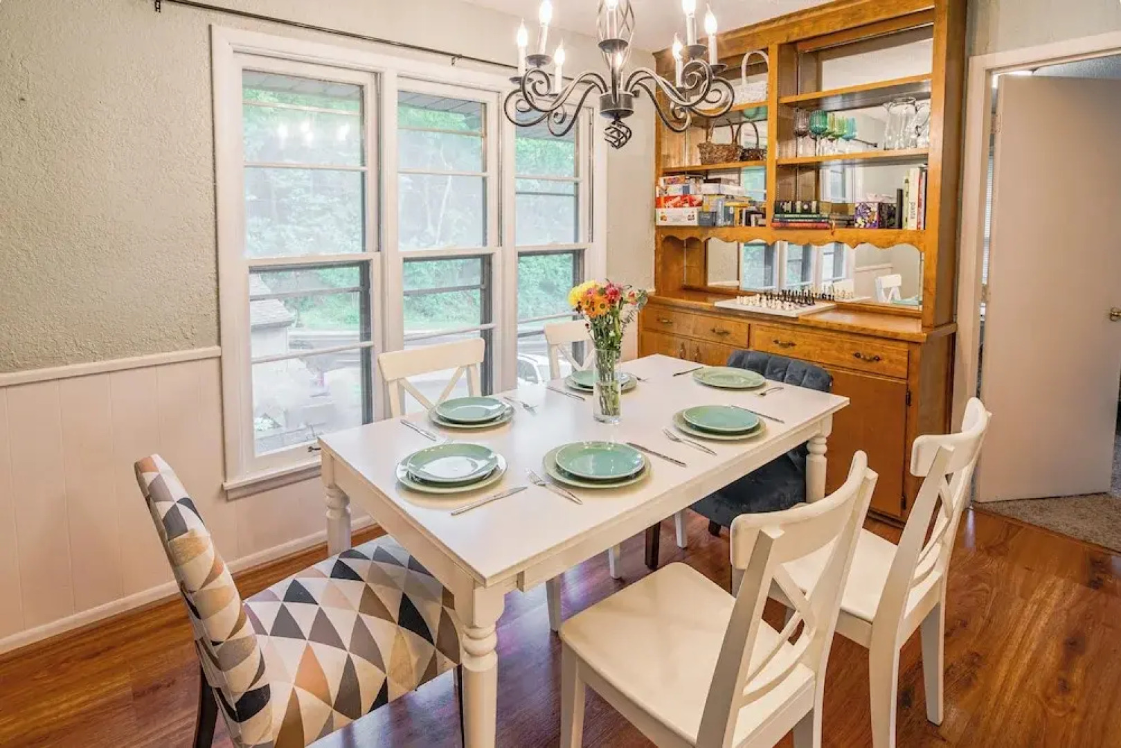 Pet-friendly St Paul Home: Fireplace & Office Area