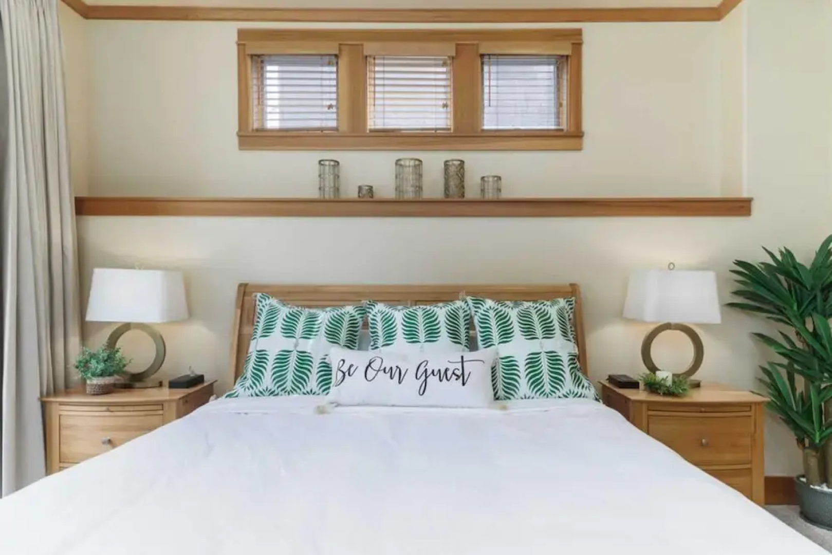 The Castle Rock Estate by Avantstay Steps From Arch Cape Beach w/ Hot Tub & Sauna