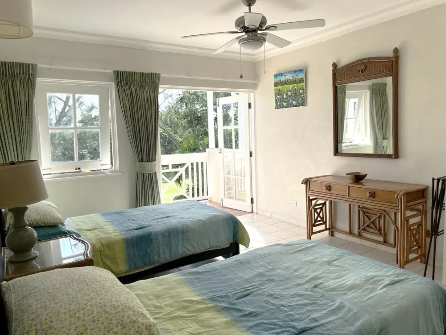 Rockley Golf 810 is a 2 Bedroom, 2 Bathroom 1st Floor Apartment With Pool