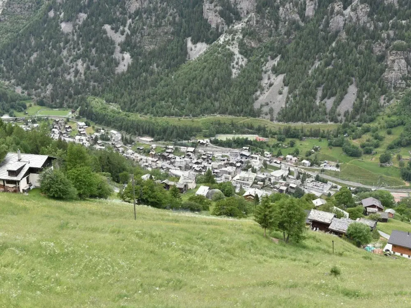 Fantastic, Peacefully Located Apartment 1500 Metres Above St. Niklaus