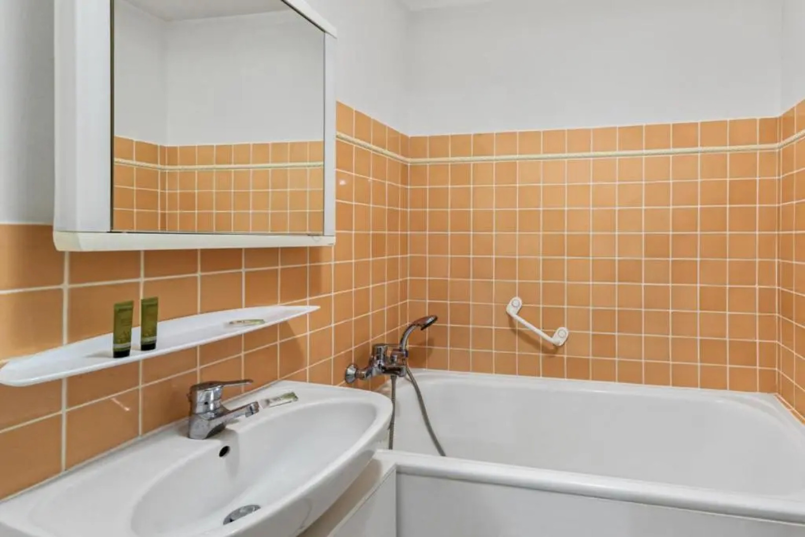 Charming studio w balcony near Roches Noires beach in Trouville - Welkeys