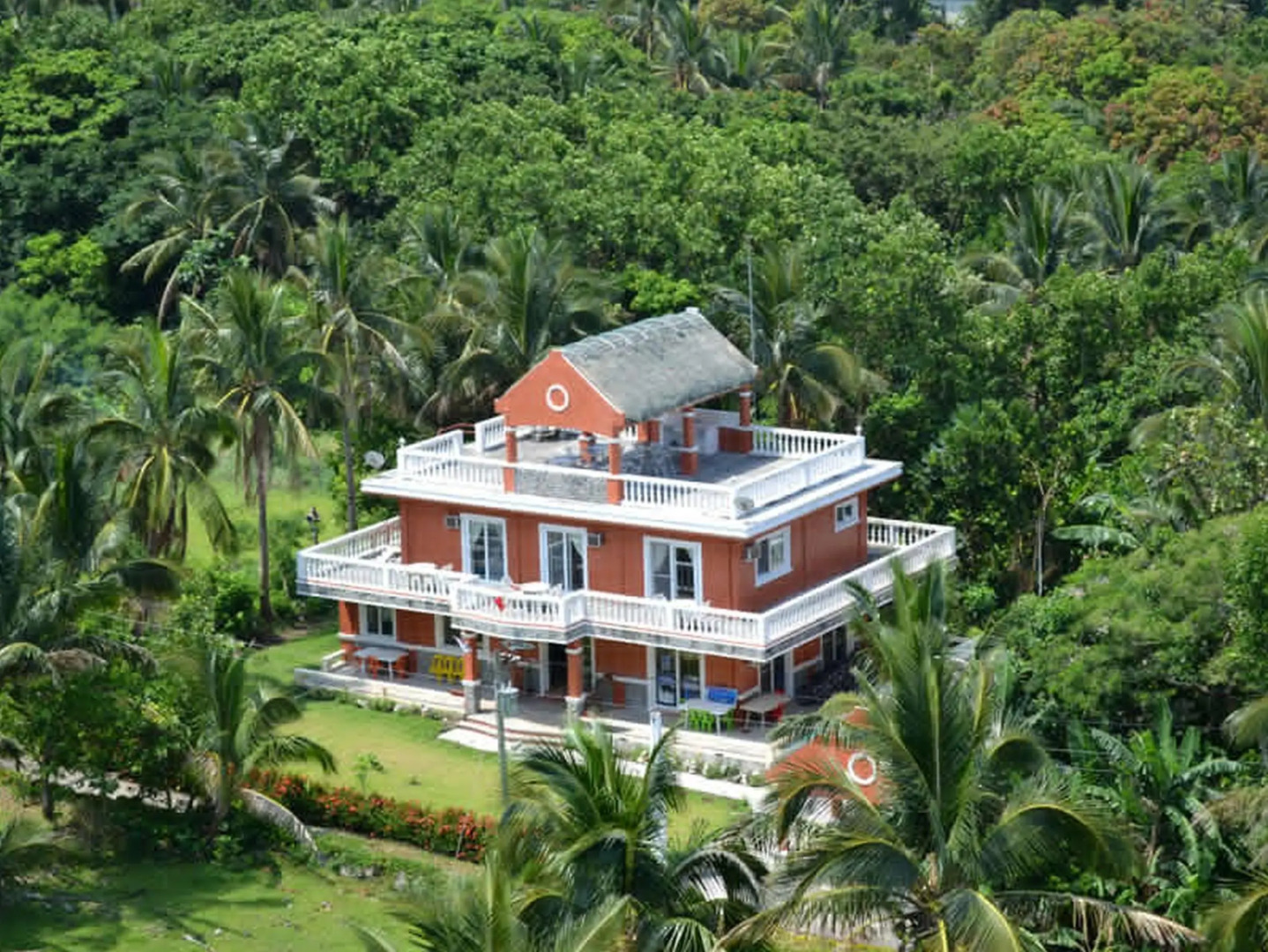 Dive Batanes Lodge and Restaurant