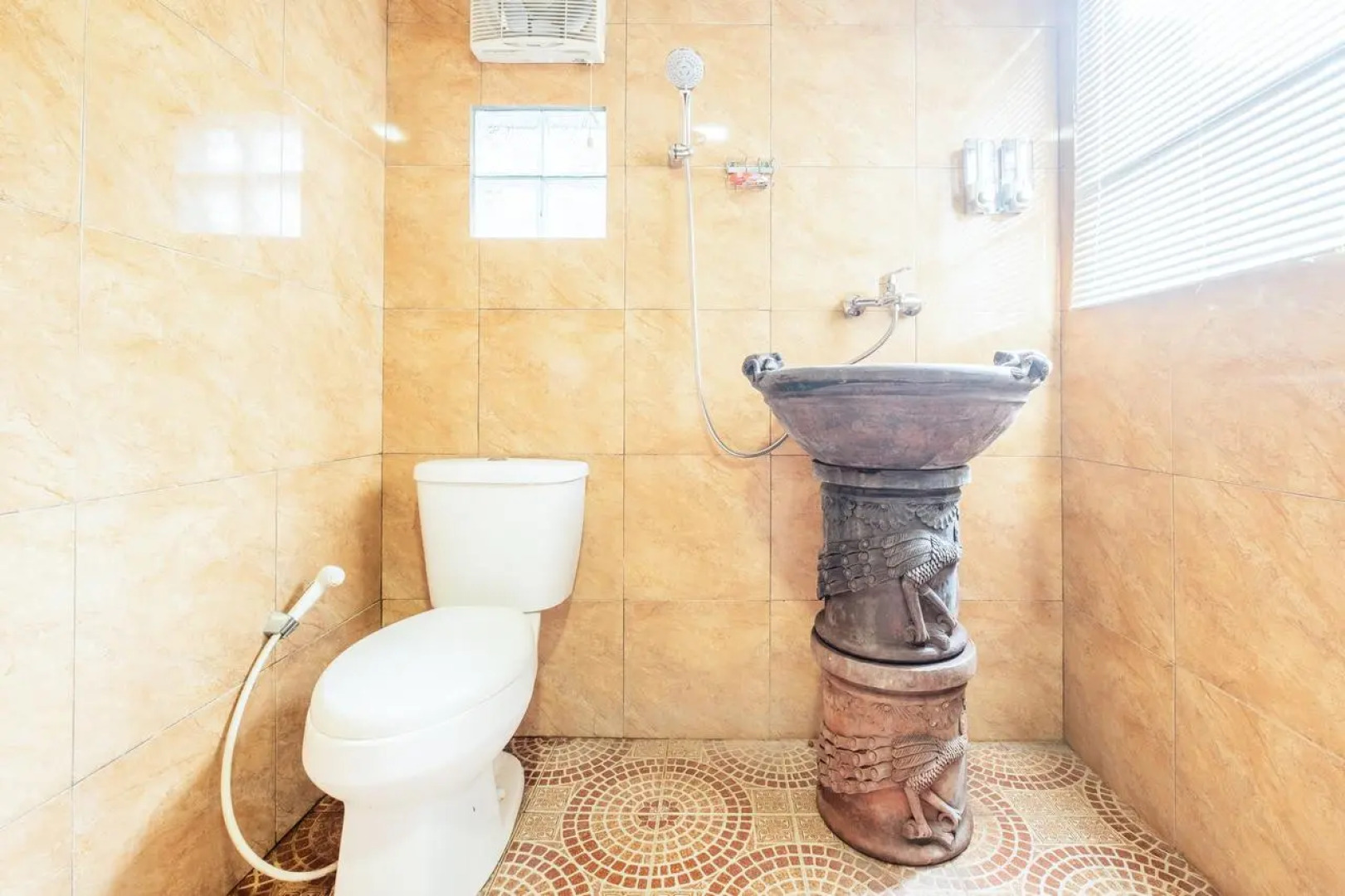 OYO 1347 Joglo Garut Cottage Syariah