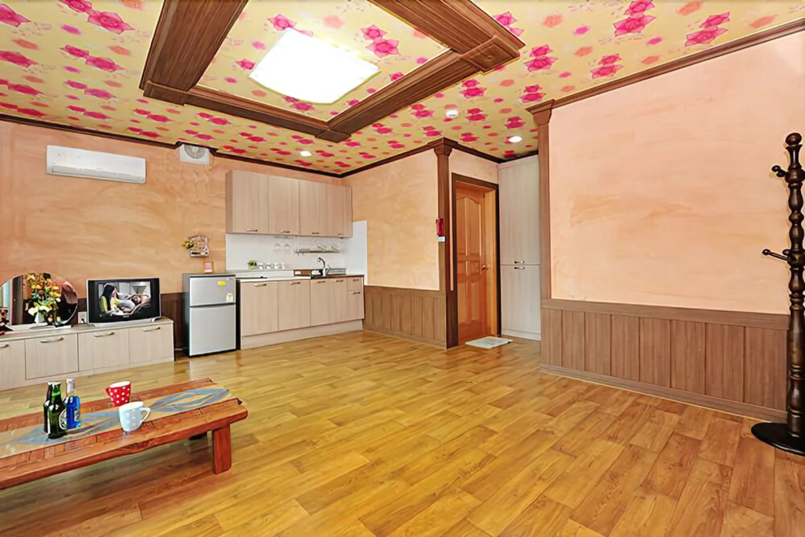 Yeongju Pusoksa Maple Road Pension