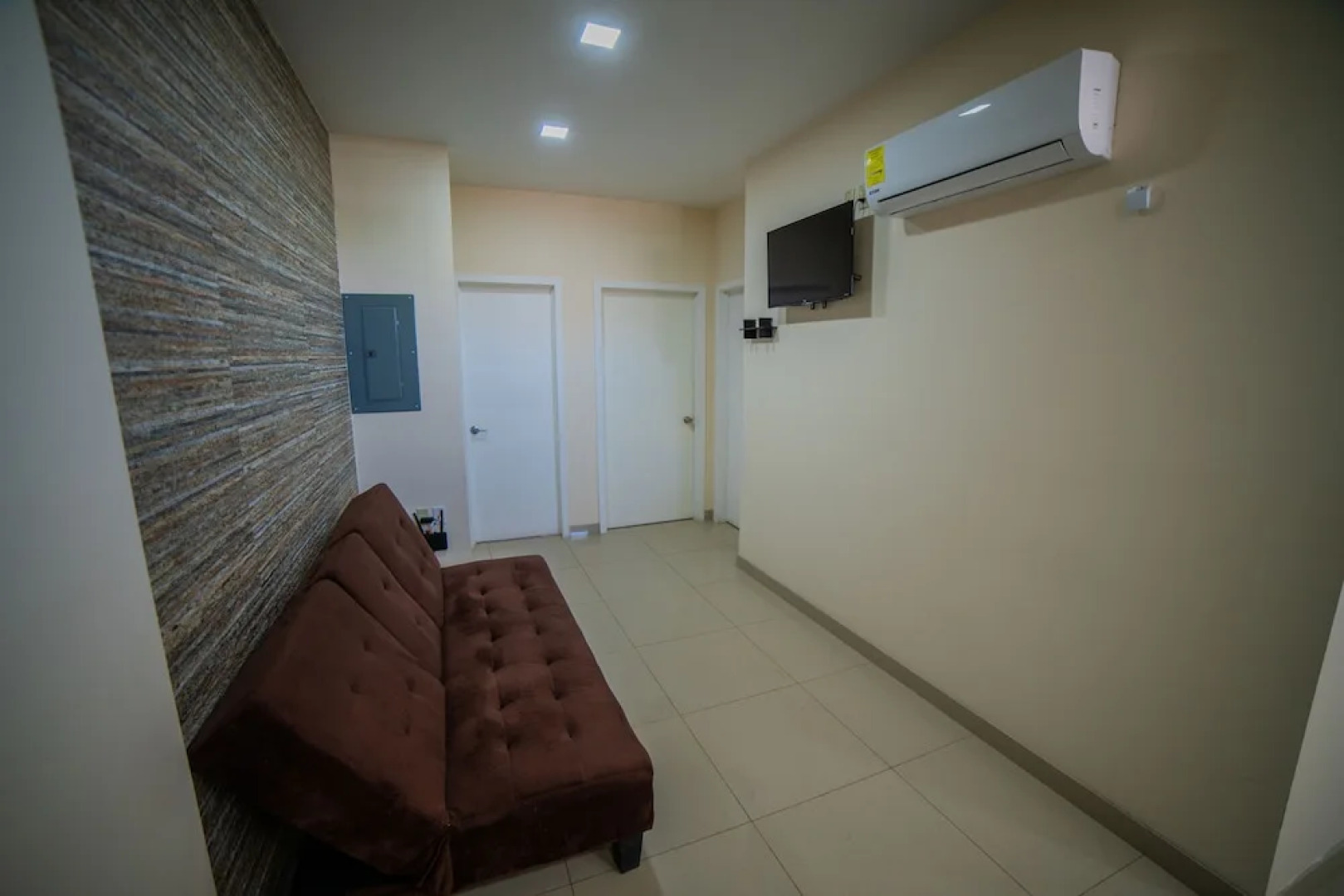 California Comfort and Suites