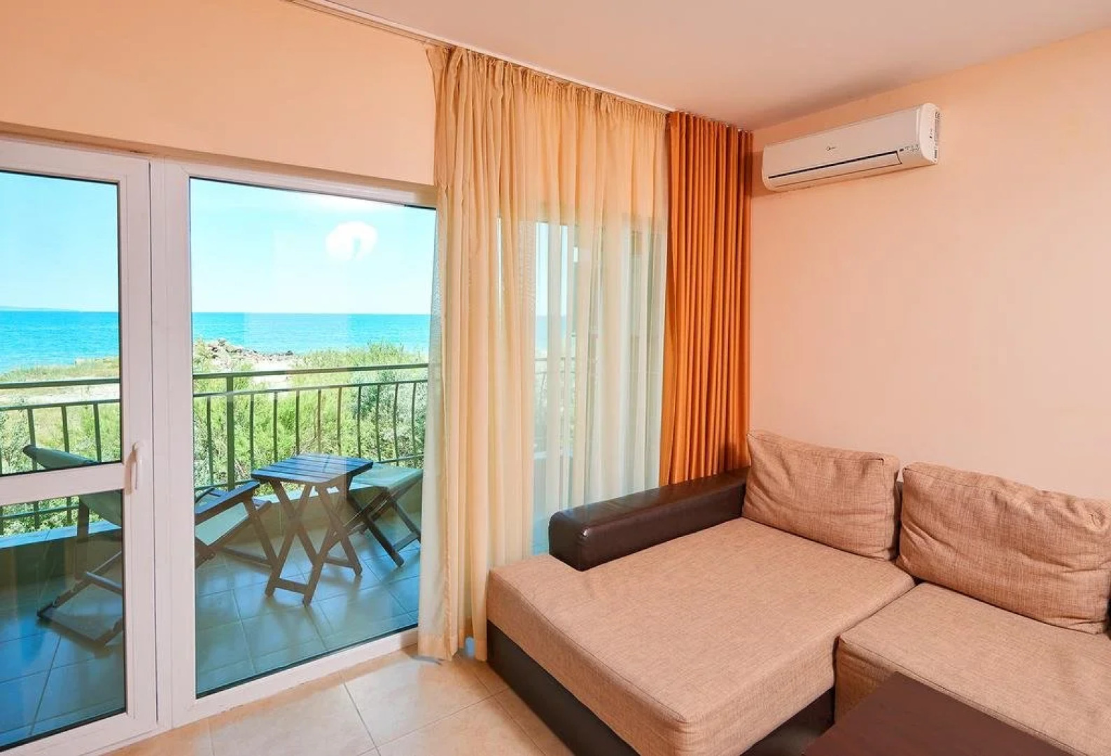 Guest House California