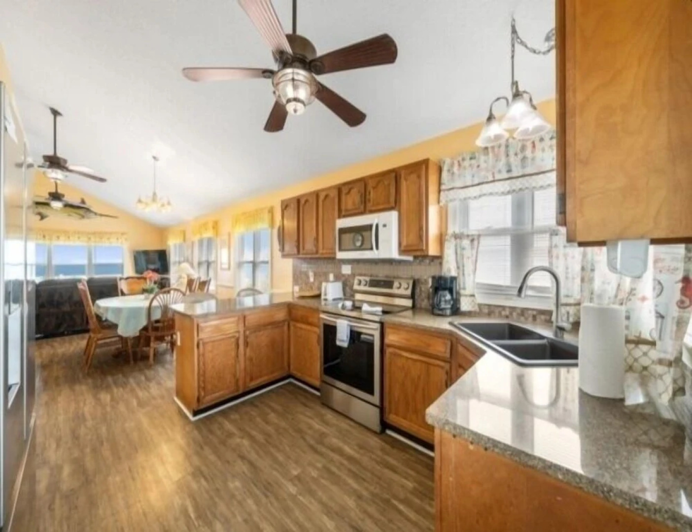 By The Kure Beach Pier 4 Bedroom Villa by Redawning