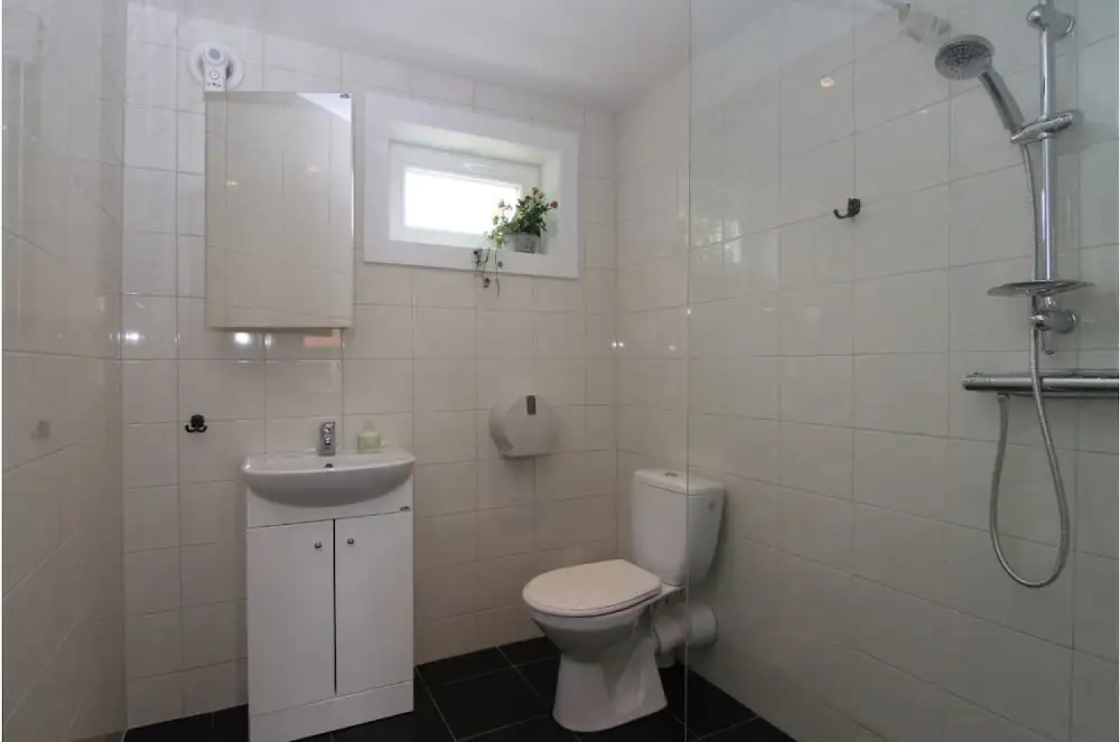 Bergs Slussar Vandrarhem & Stugor - Hostel