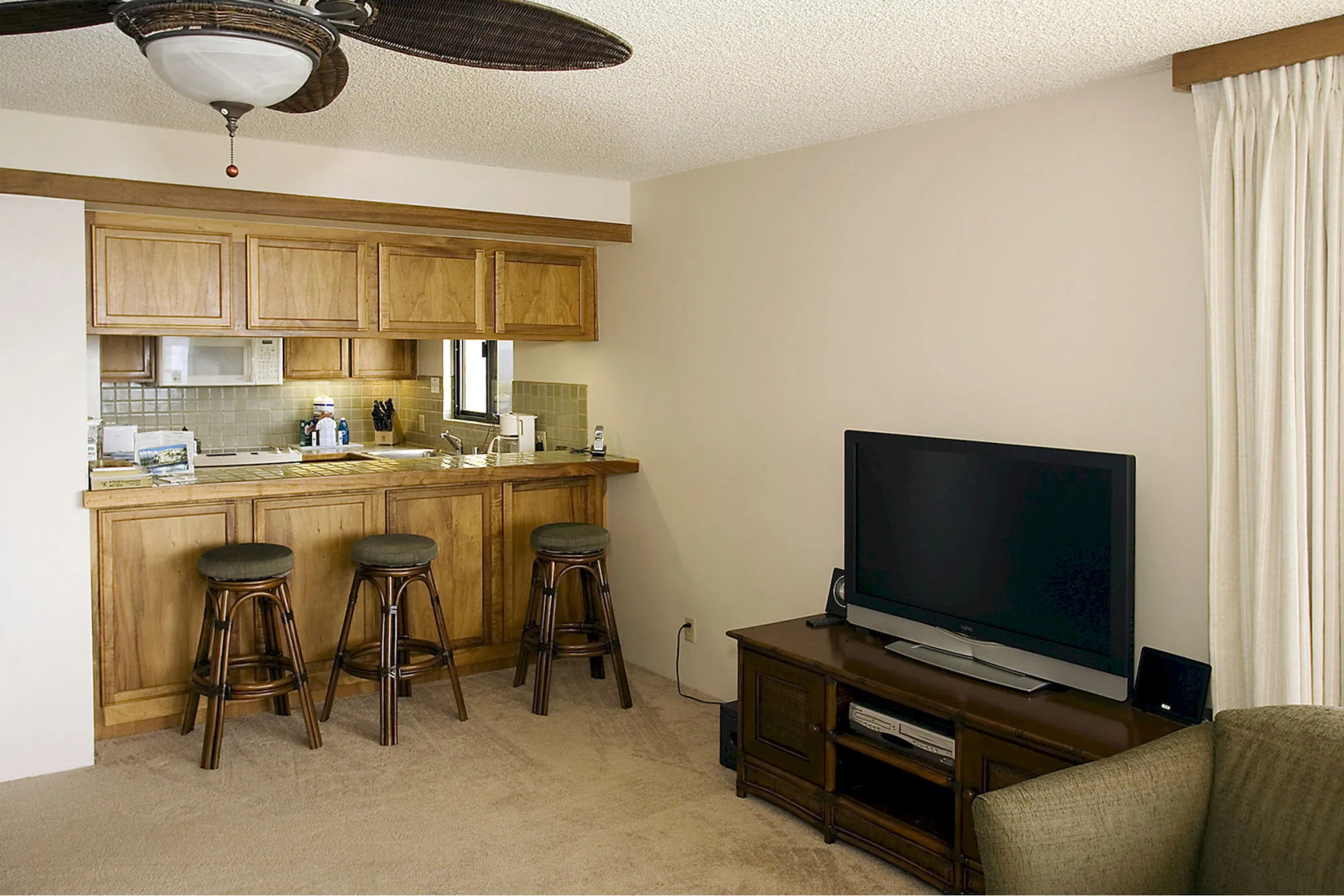 Polo Beach Club Vacation Rentals - APlus Resorts