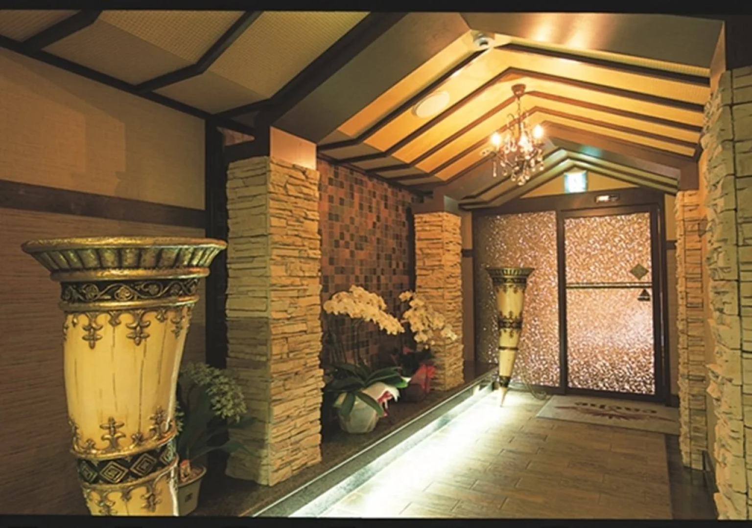 HOTEL cache - Adults Only