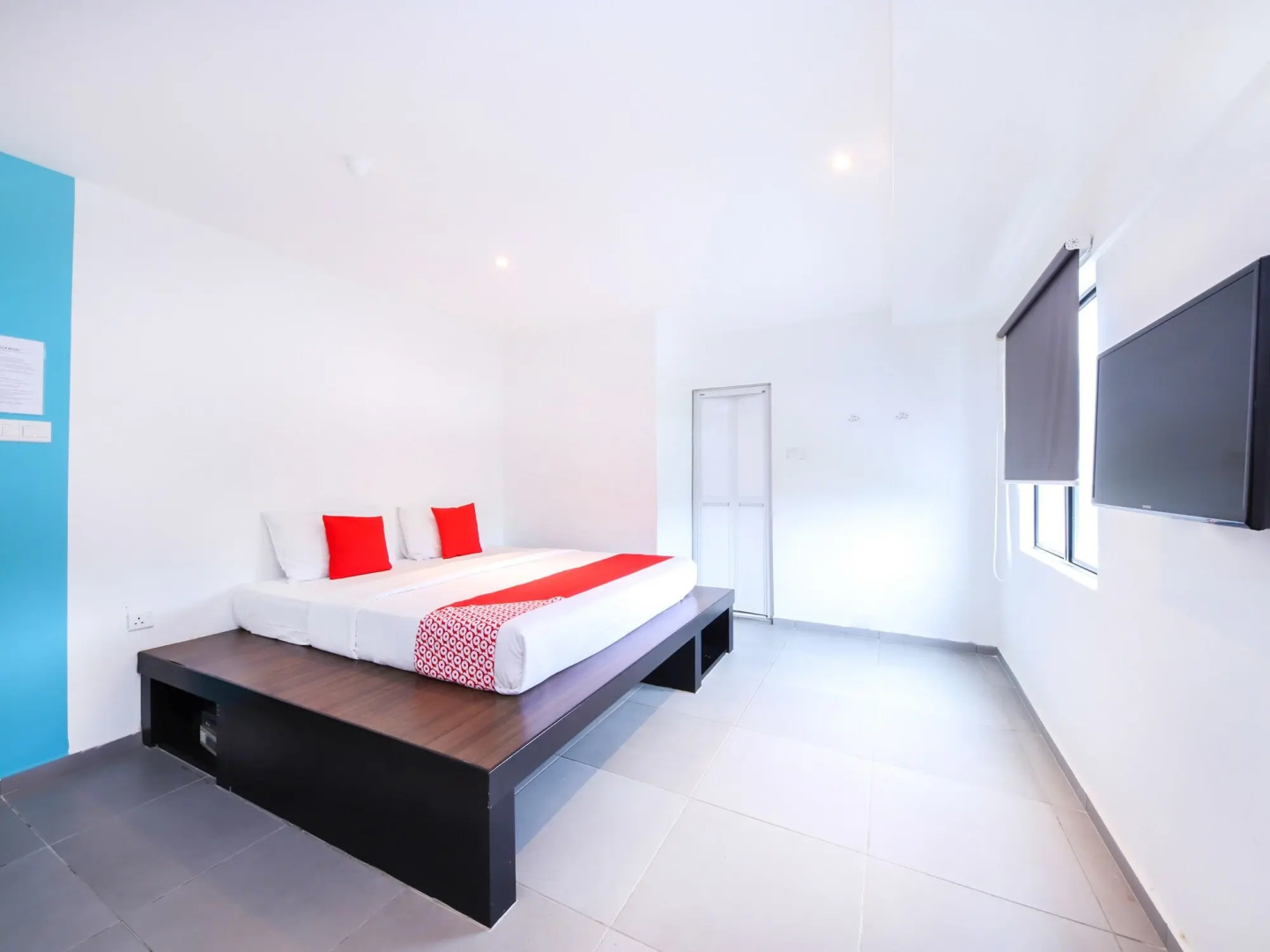 OYO 246 Link Inn (Sanitized Stay)