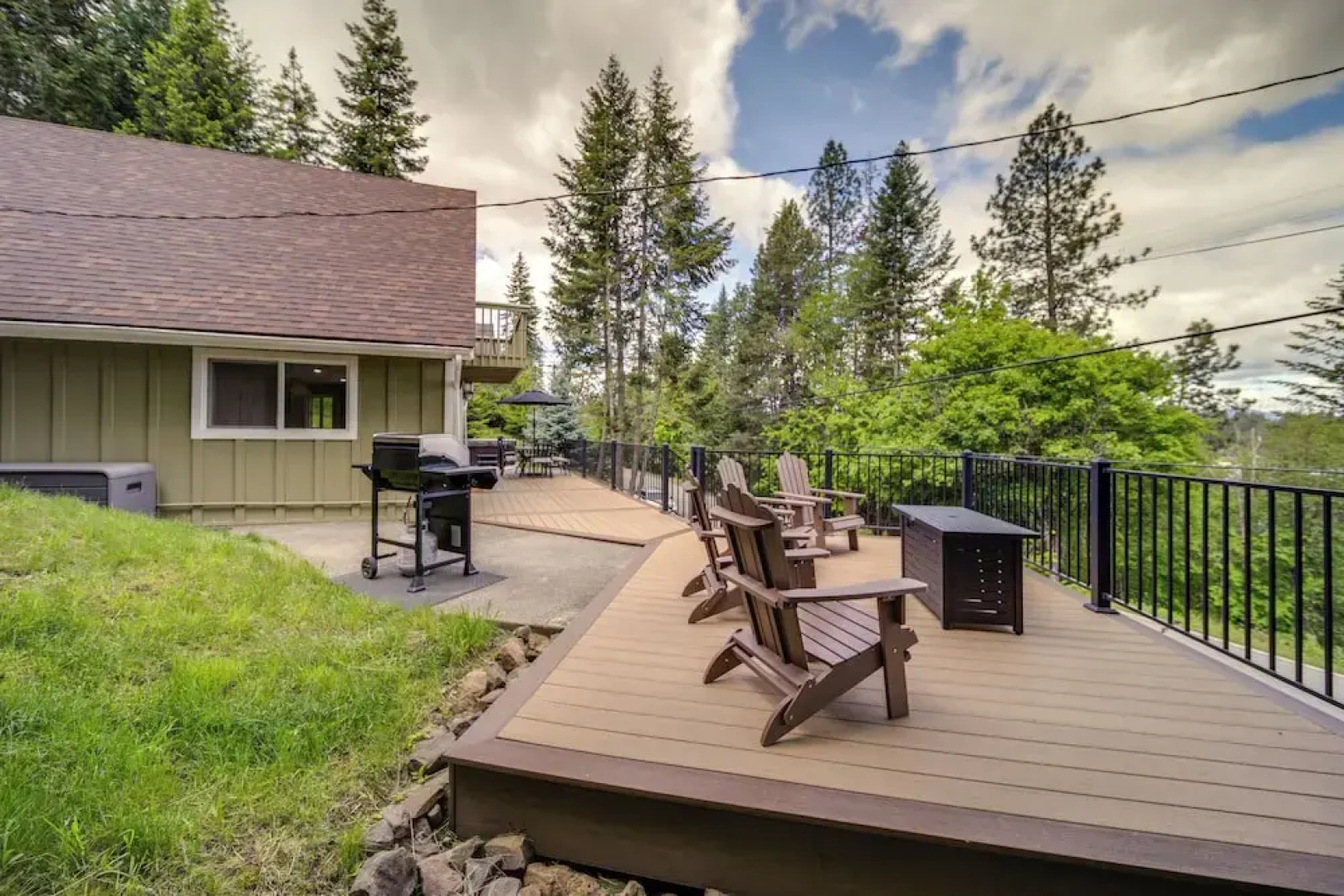 Tree-lined Hayden Home w/ Hot Tub & Lake Views!