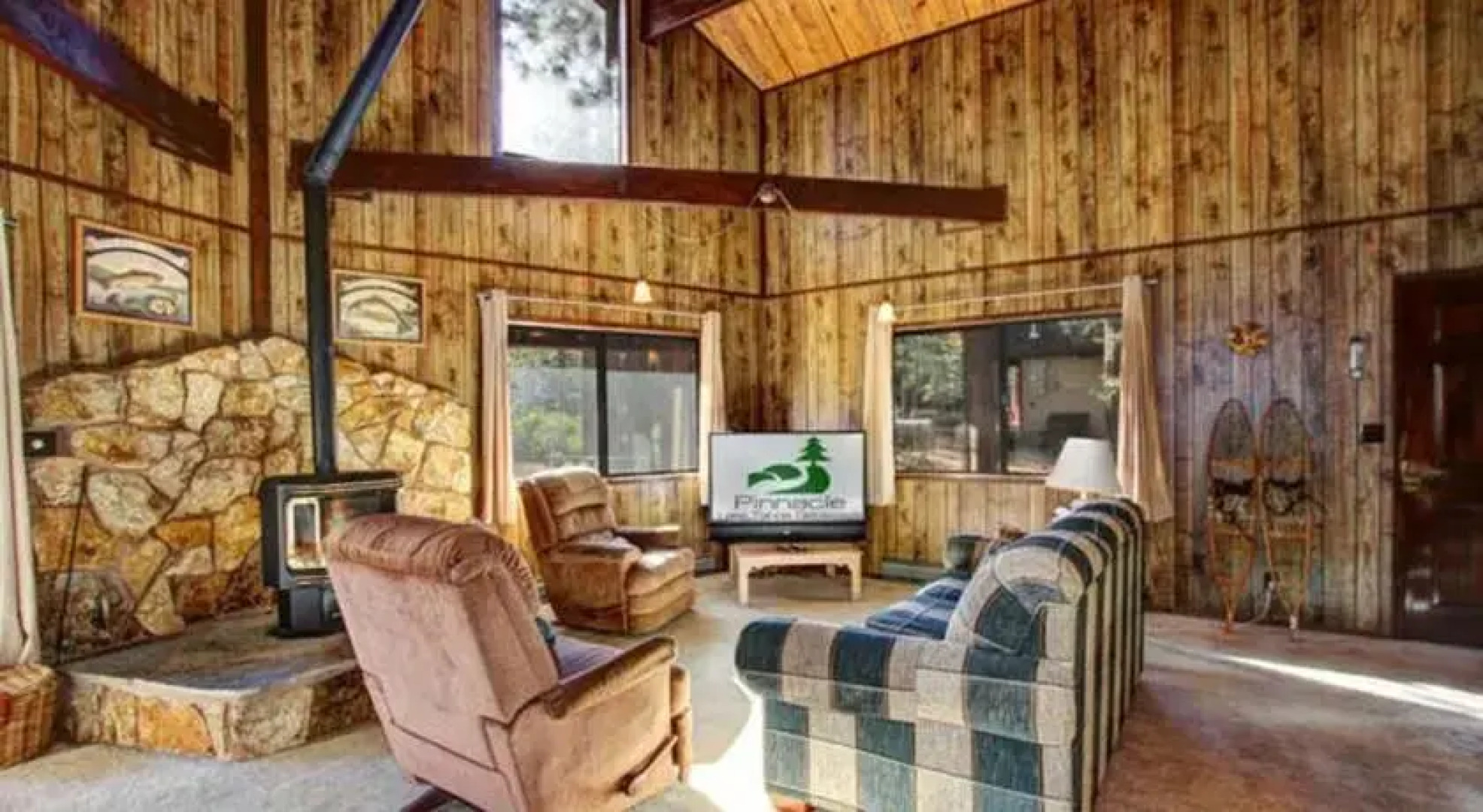 RedAwning Seneca Forest Chalet