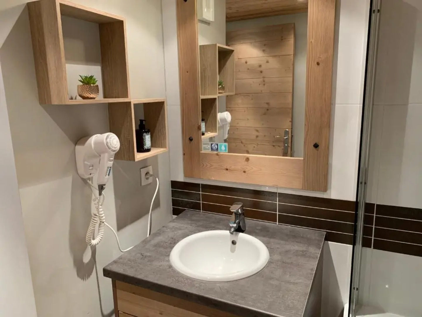 Duplex risoul 1850 résidence antares