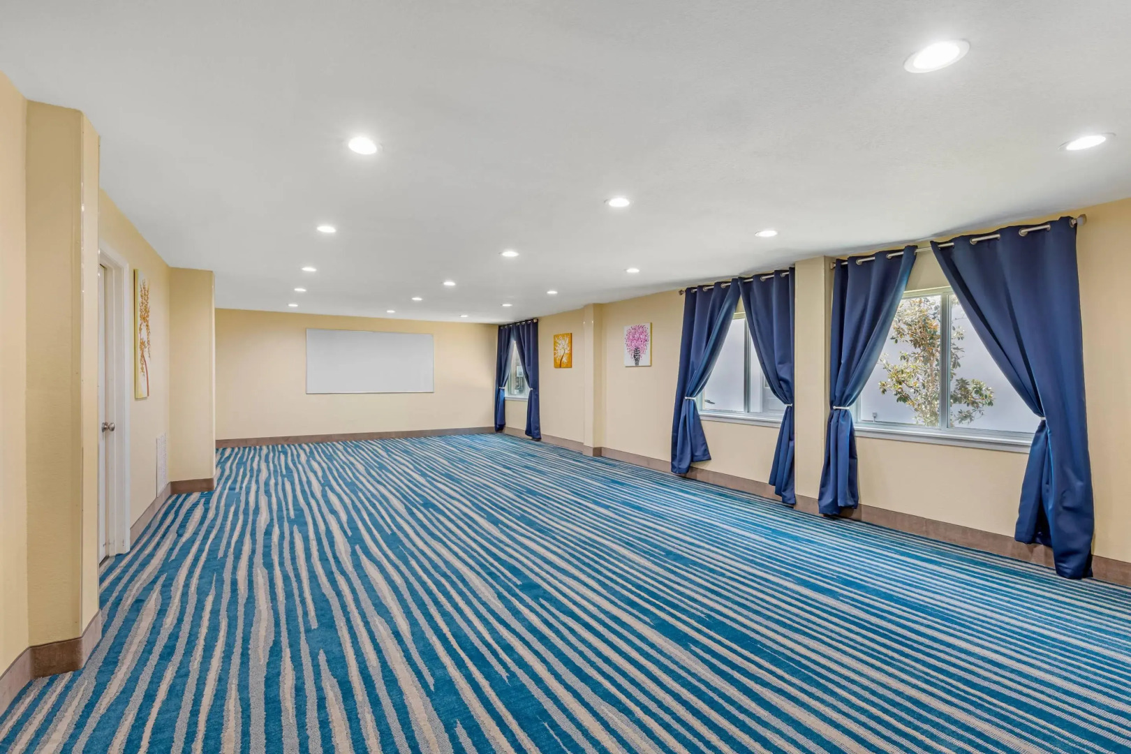 Quality Inn & Suites Plano East - Richardson