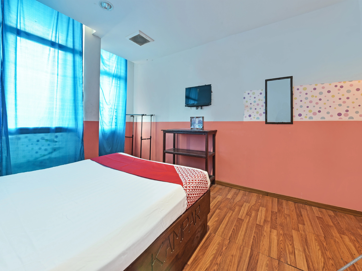 OYO 90792 Hezza Inn