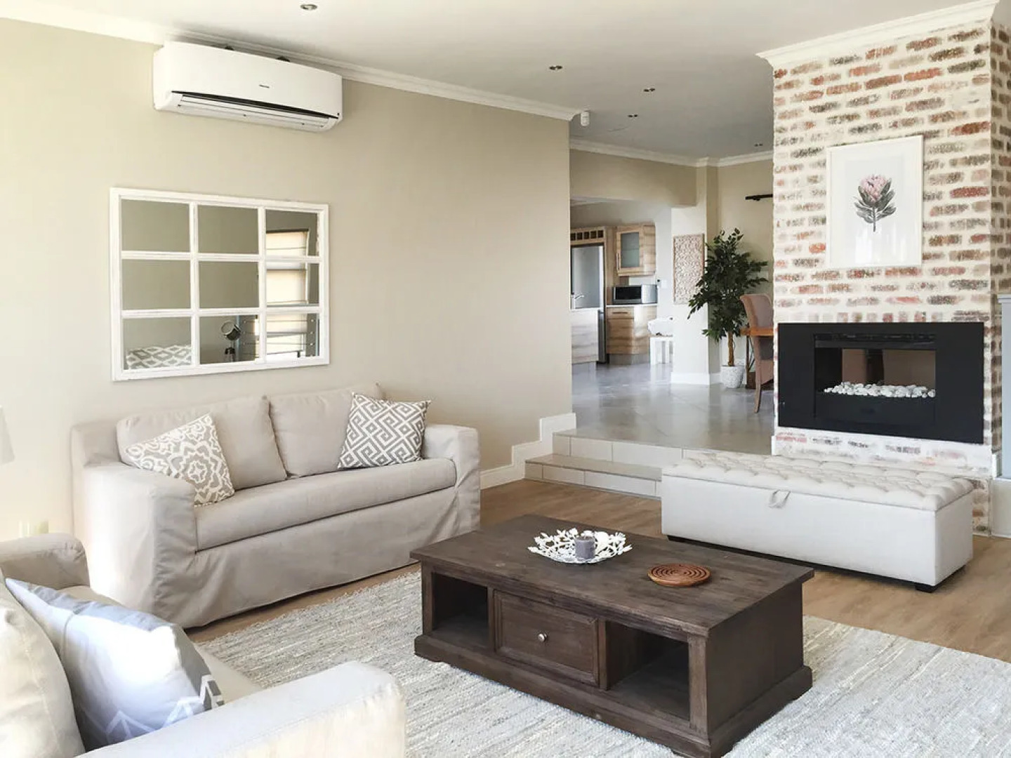 Pont de Val Riverside Escape