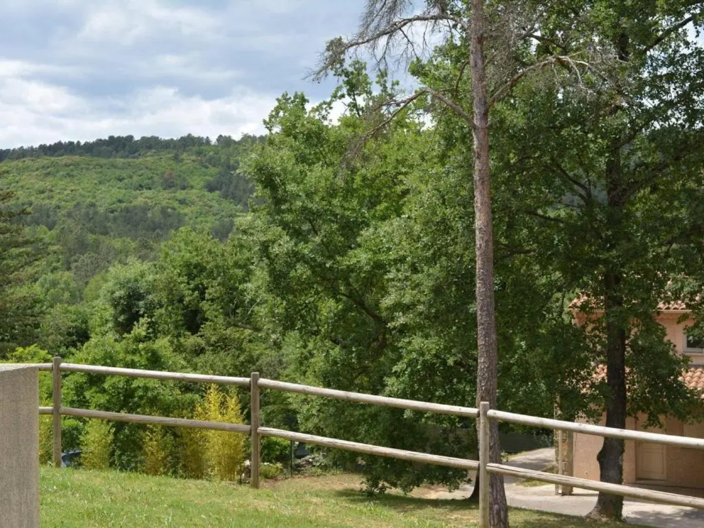 Maison Salavas, 3 Pièces, 6 Personnes - Fr-1-382-32