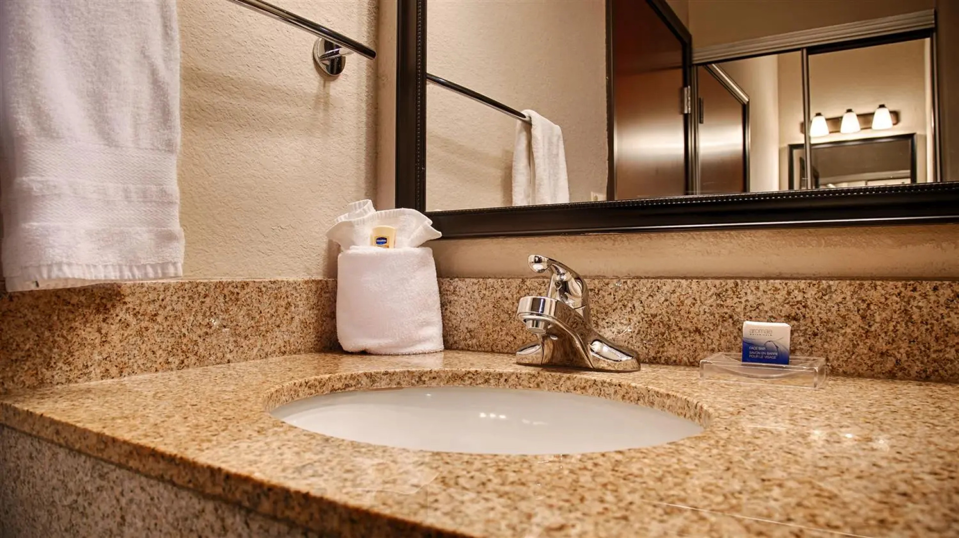 Best Western Circle Inn