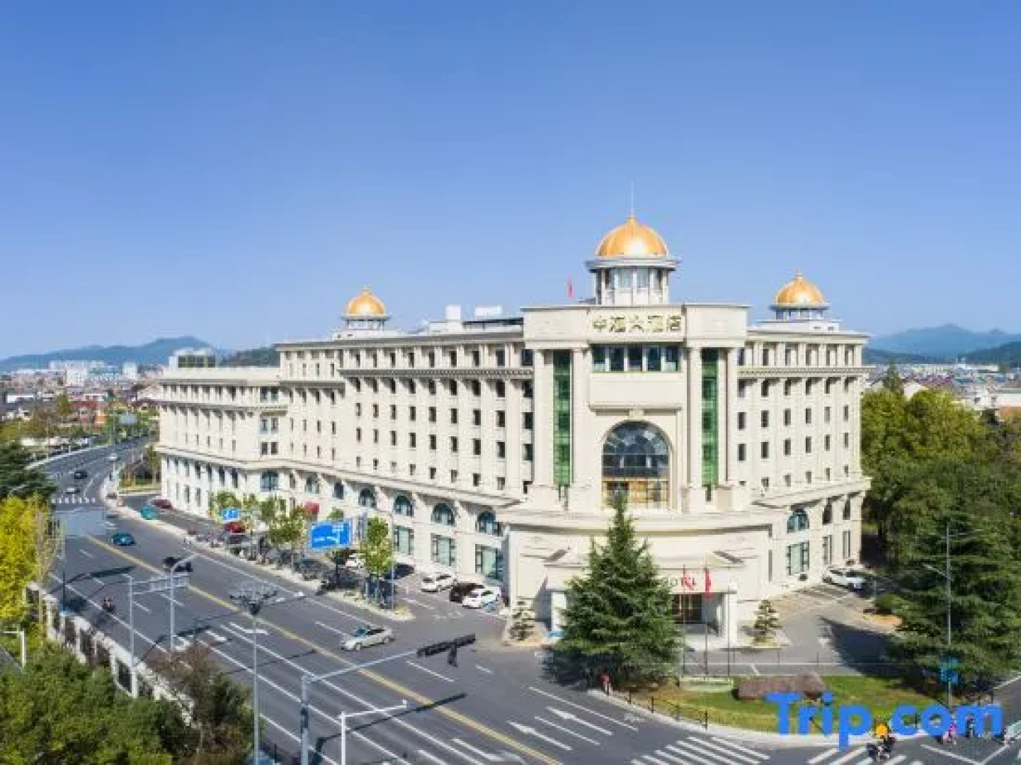 Zhonghui Hotel
