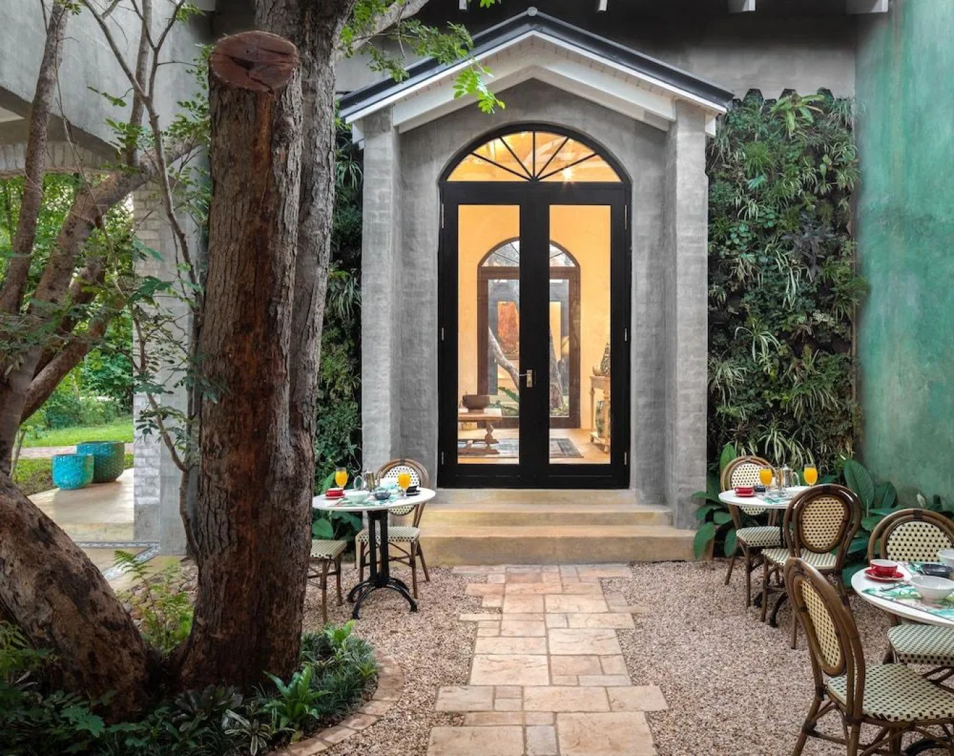 Mbano Manor Hotel Victoria Falls