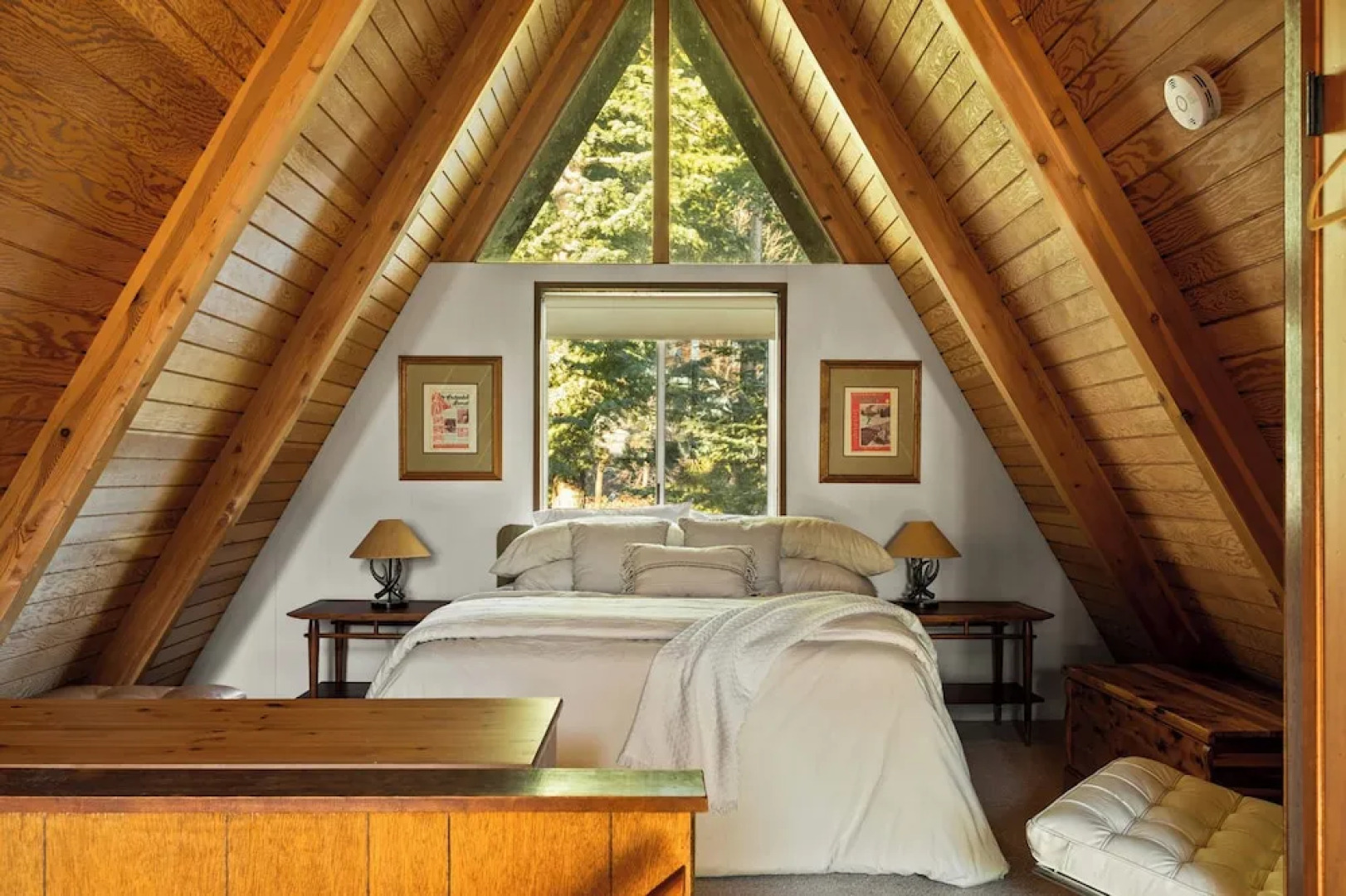 The Tranquil Pines A-frame Cabin Spectacular Views!