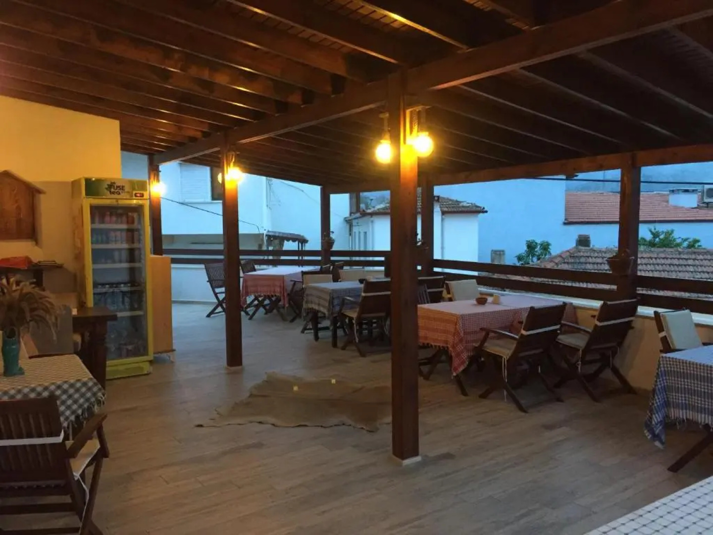 Amazon Petite Palace