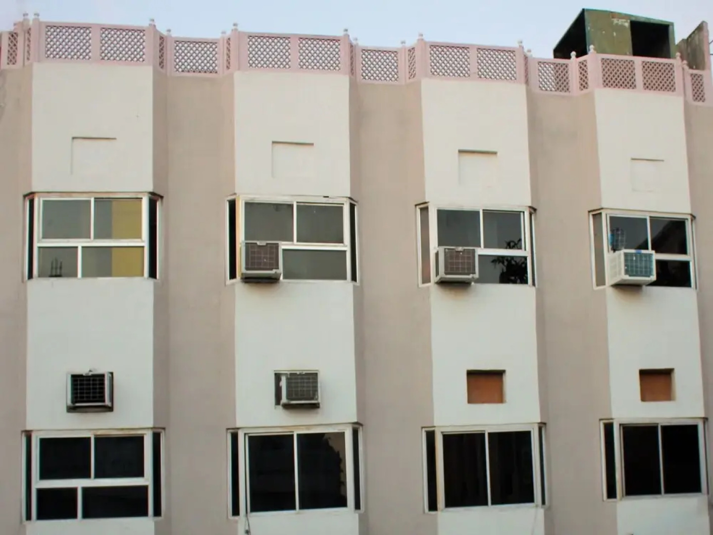 Hotel Sanjary Palace