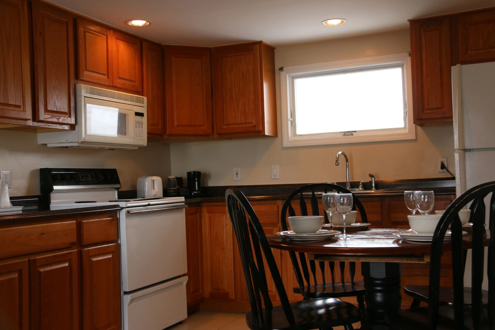 The White Sands Oceanfront Resort & Spa