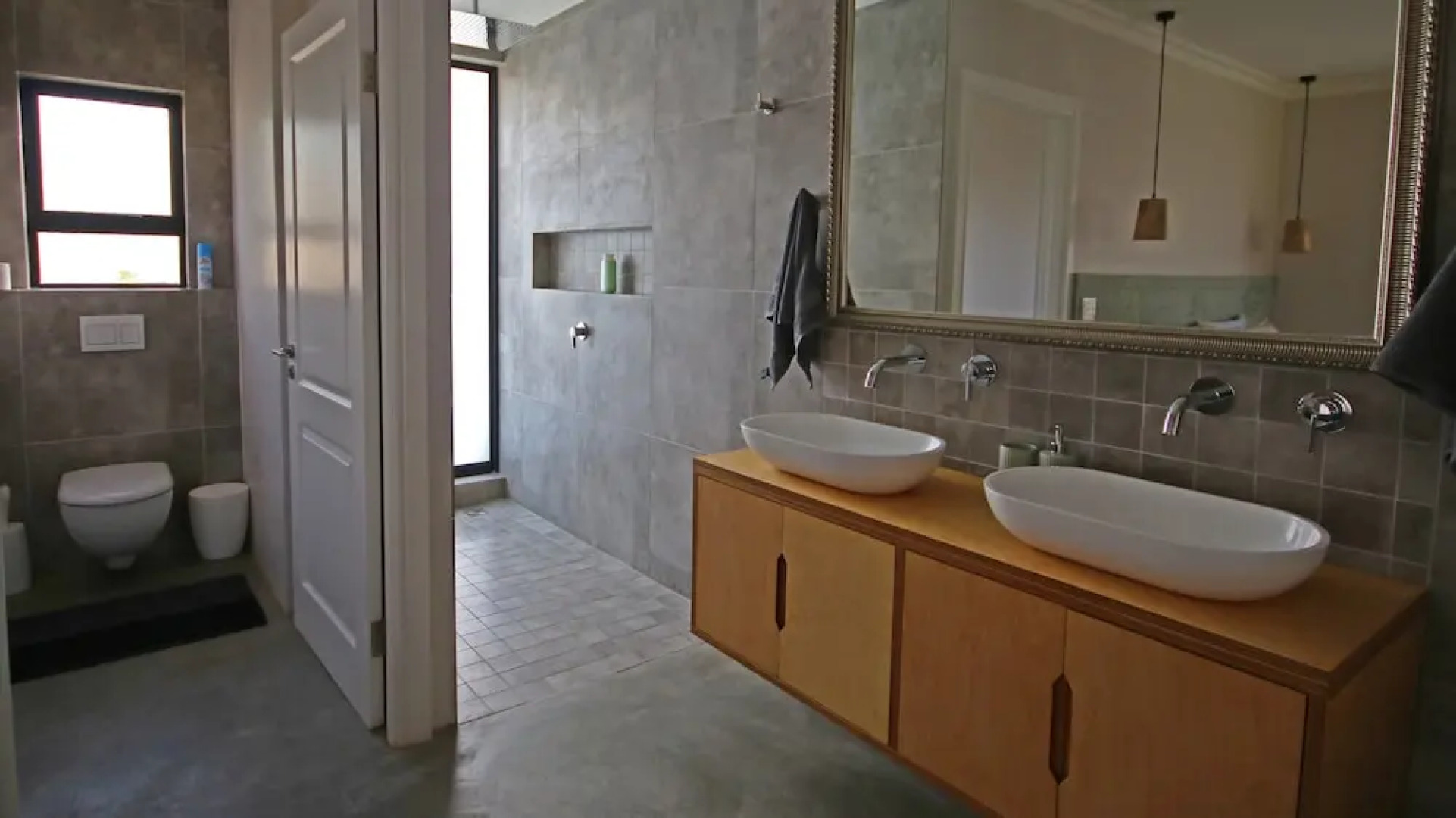 Lark Rise Guest Farm