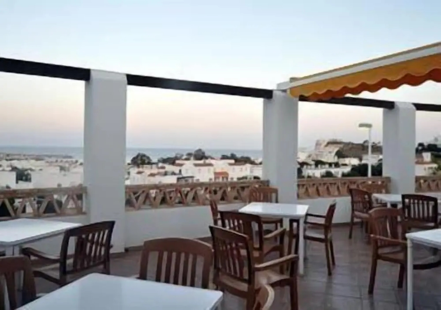 Hostal El Dorado Cabodegata