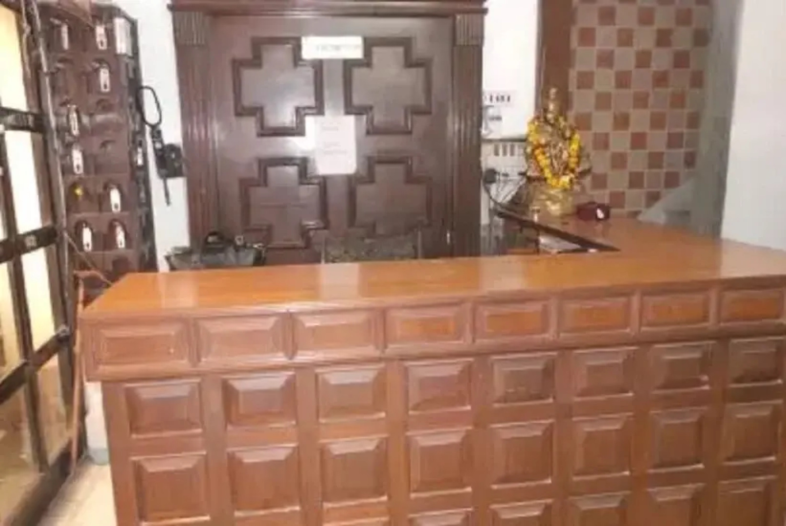 White House Tourist Lodge