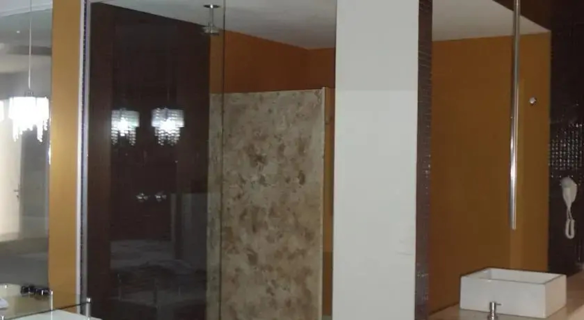 Motel Alibi (Adult Only)