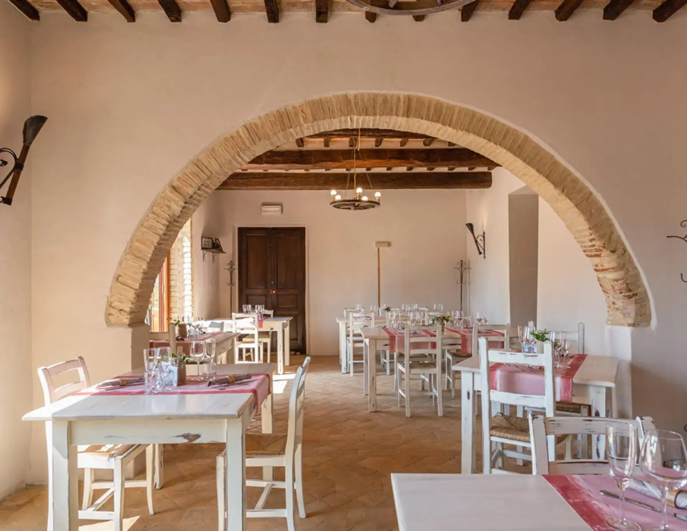 Agriturismo Borgo Pulciano in Montone