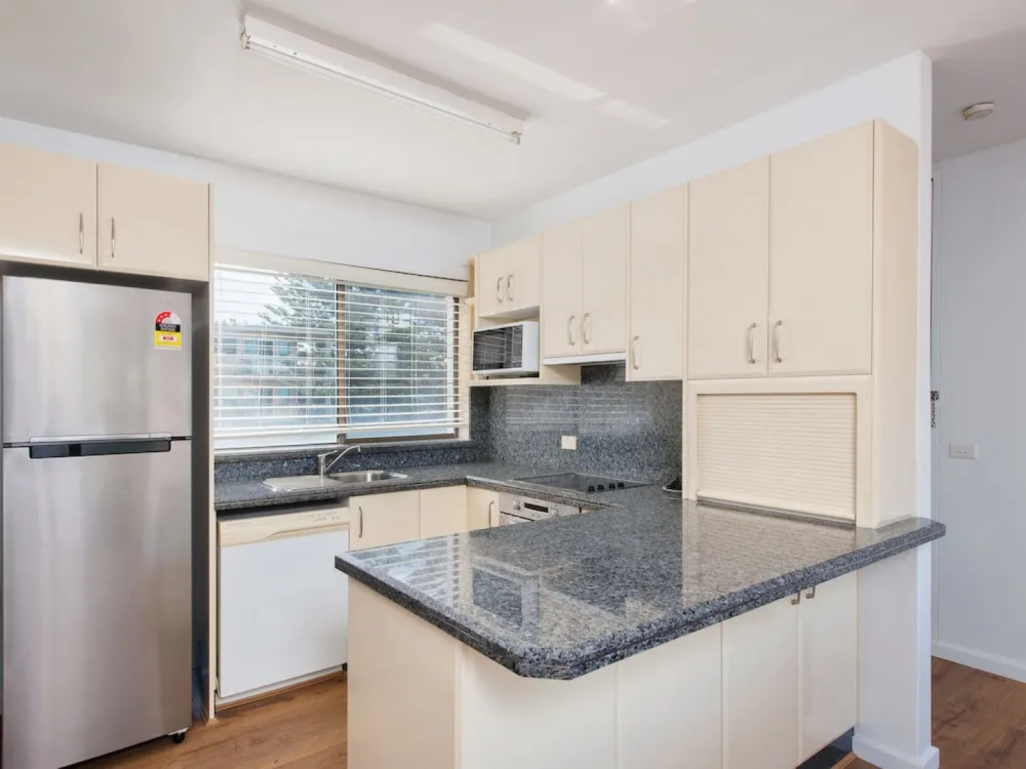 Bangalee, Unit 15/41 Soldiers Point Road