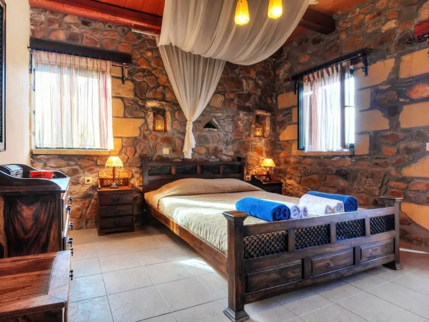 Villa Kimothoe is a Luxury Villa. It Overlooks Livadia bay on the Western Crete