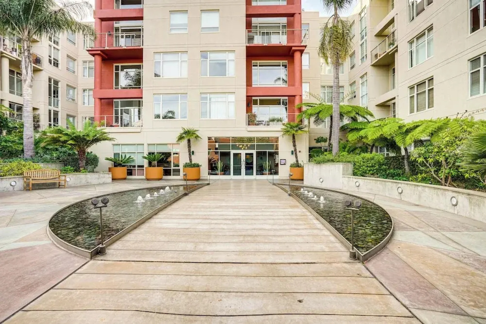 Luxe Condo w/ Private Patio & Perks in Emeryville!