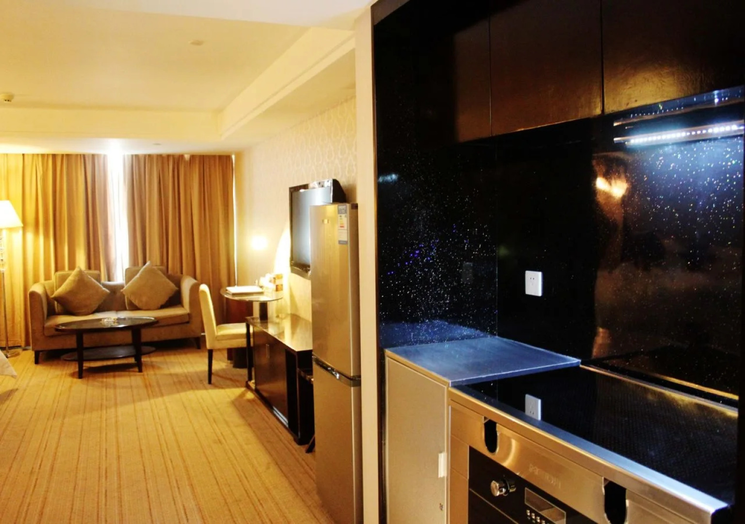 Zhengzhou Yuehai Hotel