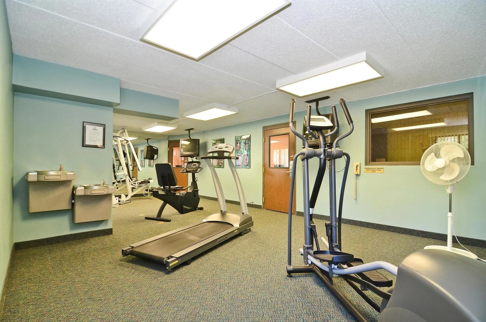 Отель Black River Falls