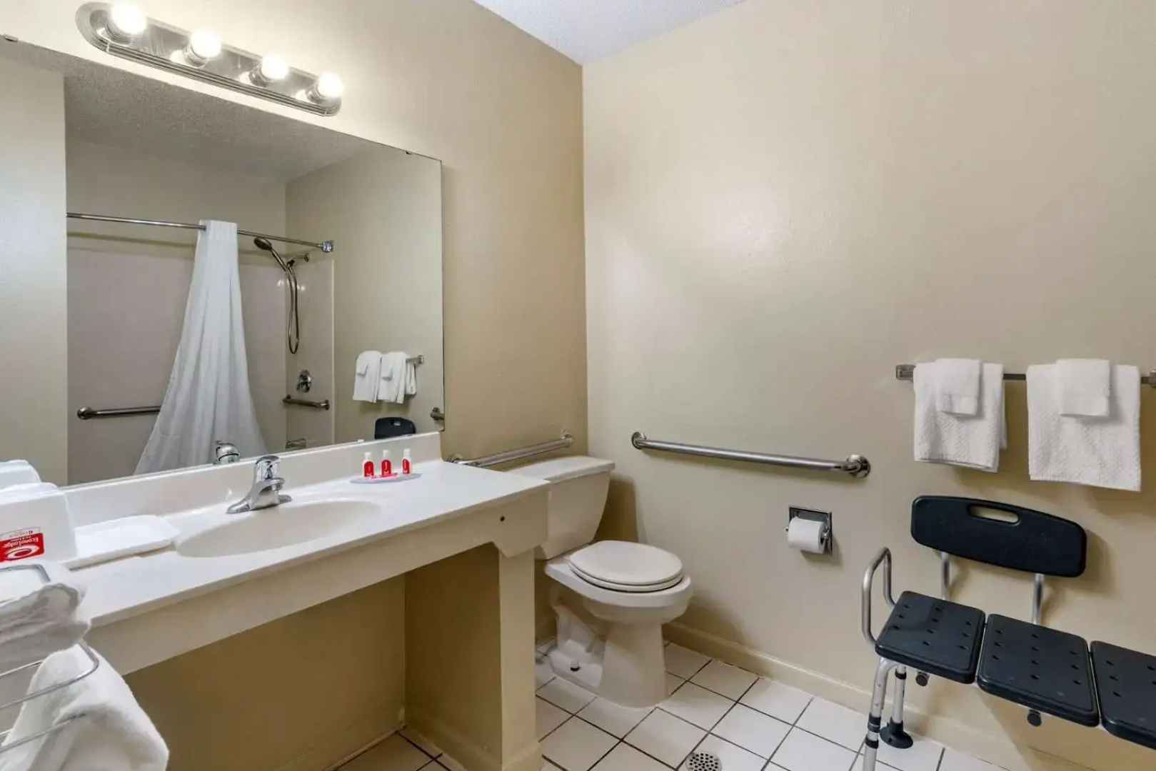 Econo Lodge & Suites Granite City