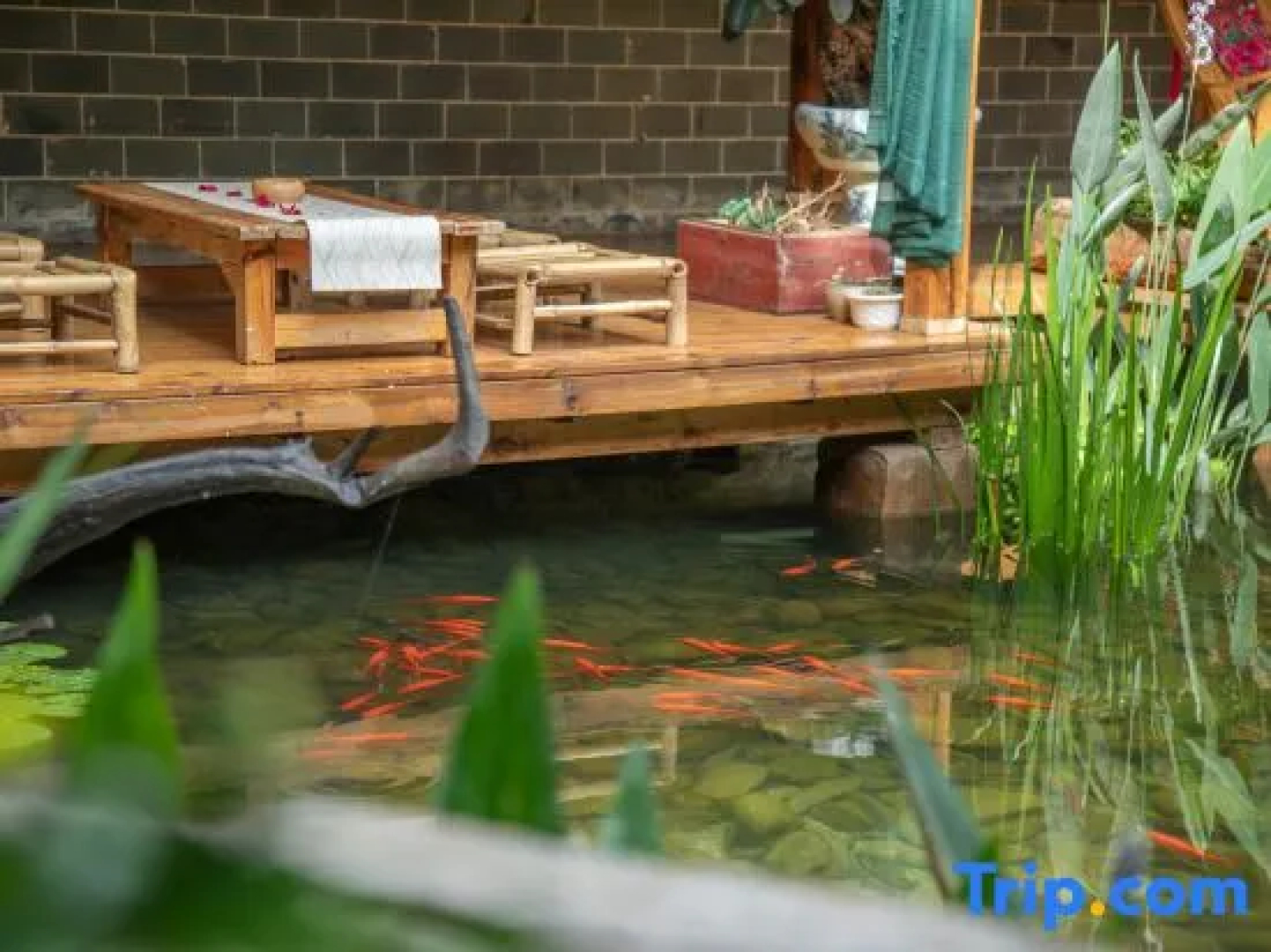 Puzhehei Yidu Homestay (Hehua Daguan Garden)