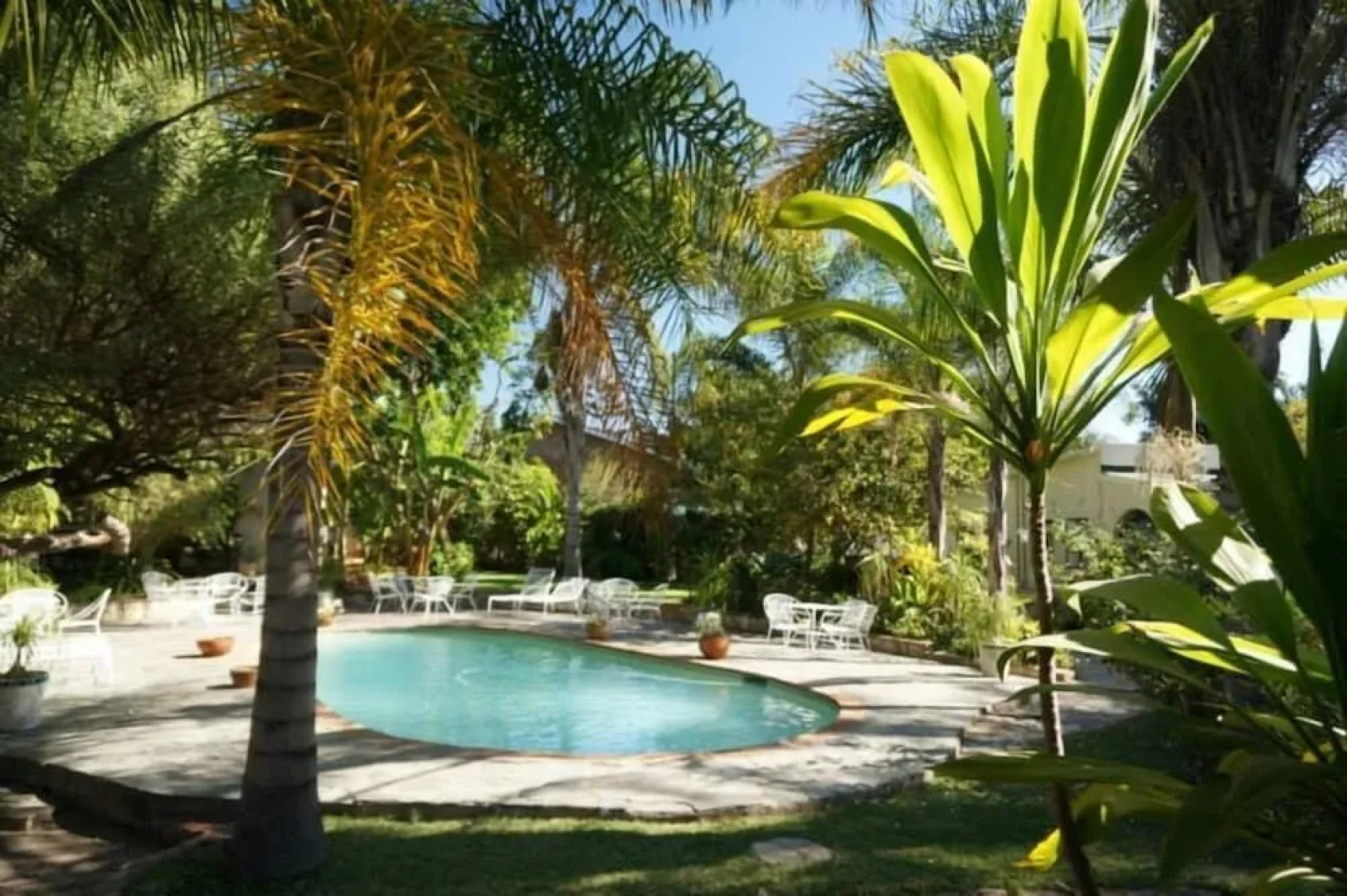 Travellers Guest House