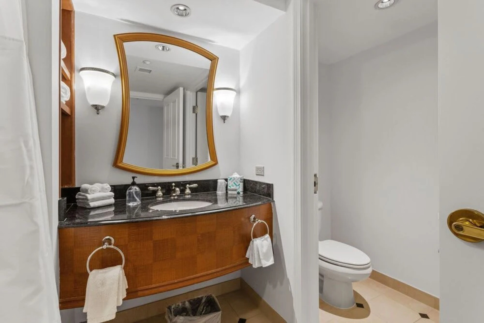 Beachfront 2Br 3Ba Condo By Cozysuites