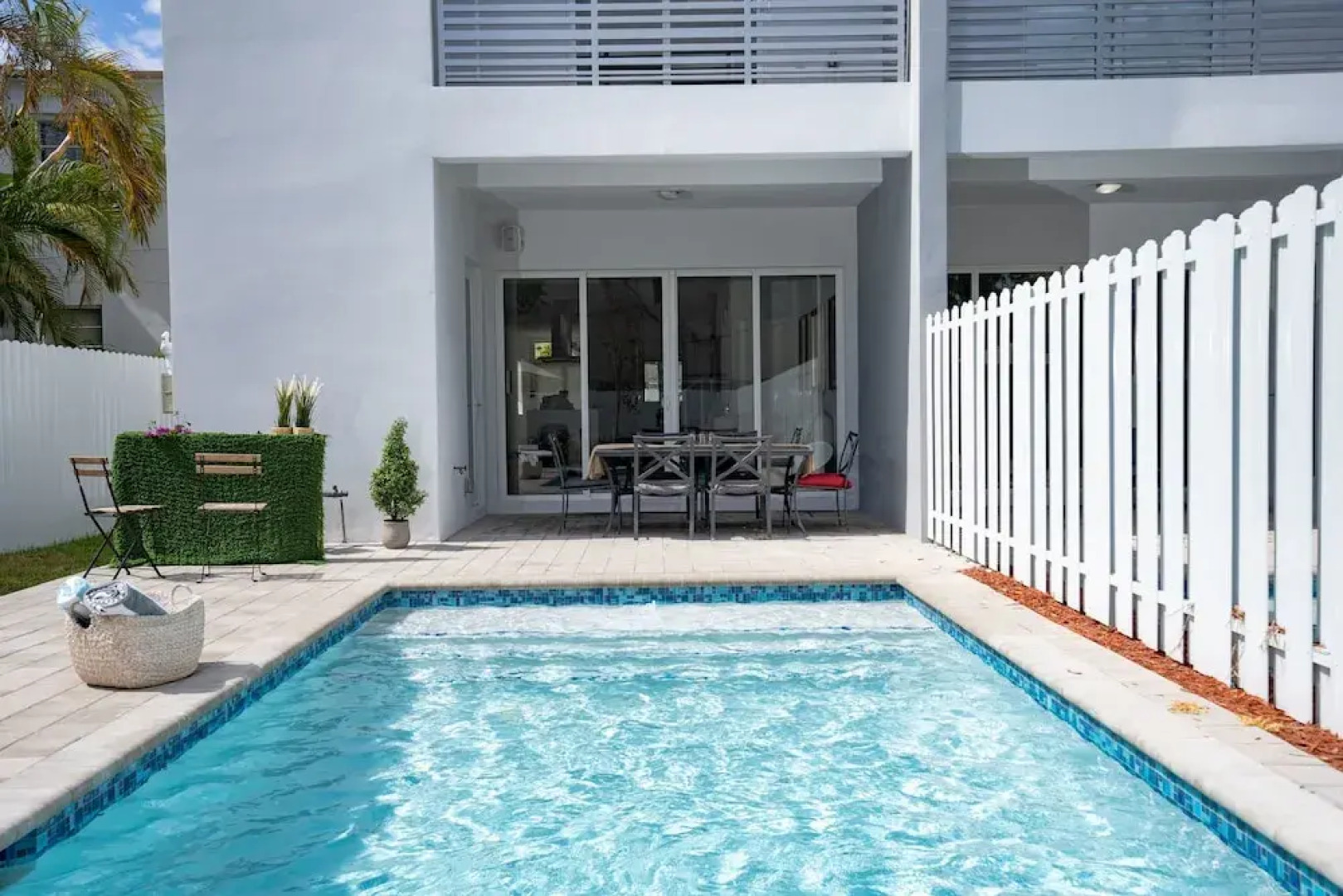 4BR Pool Townhome Duplex by Jos17