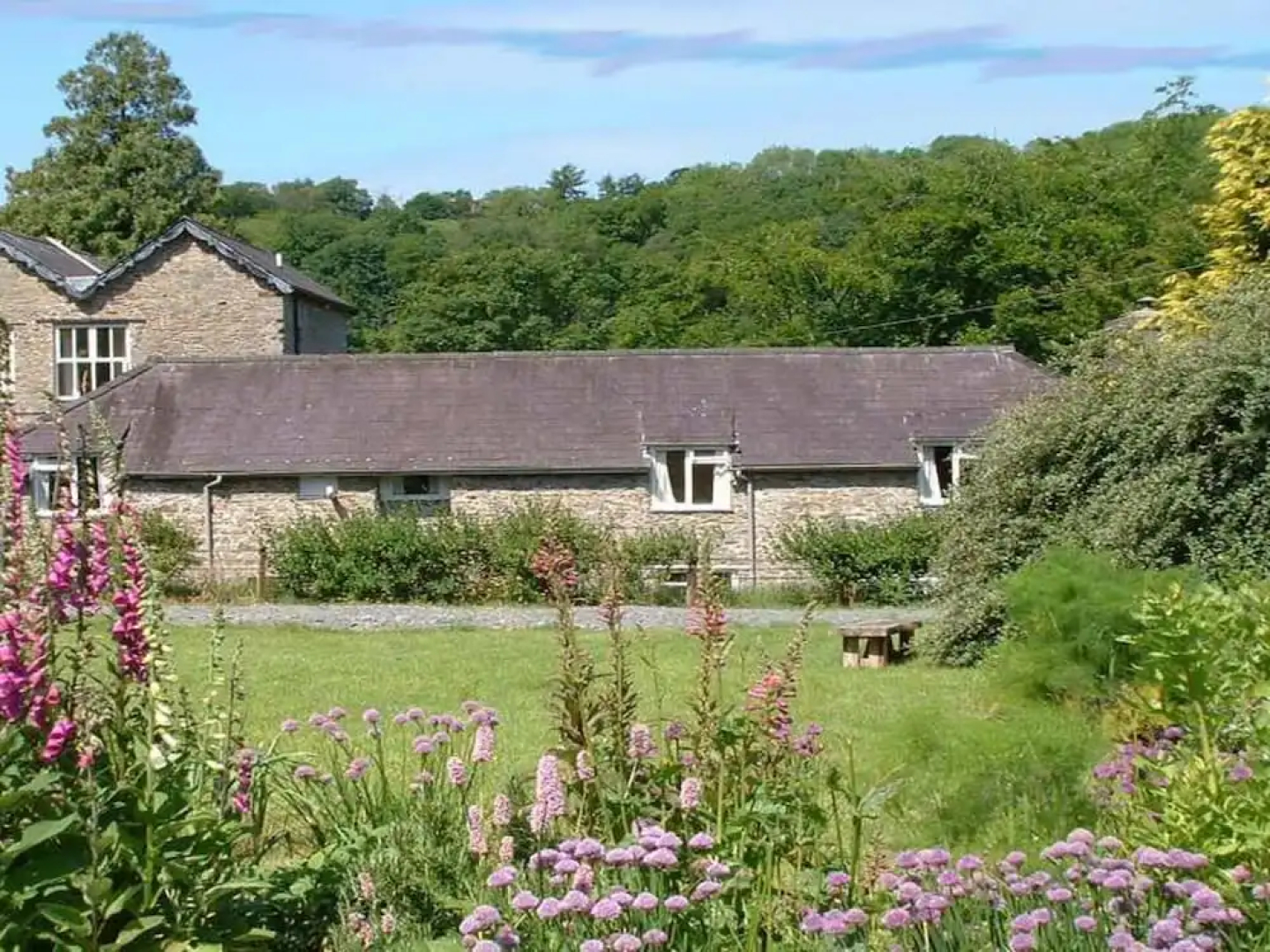 Beautiful Large Rural Cottage Near Pencader