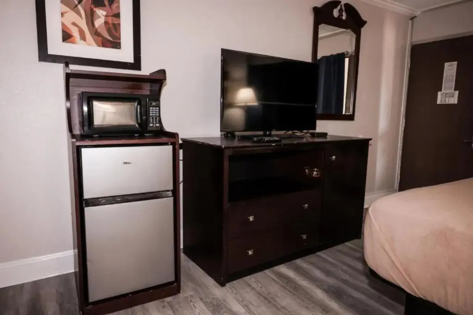 Riverside Inn & Suites by OYO Danville Ceaser Casino