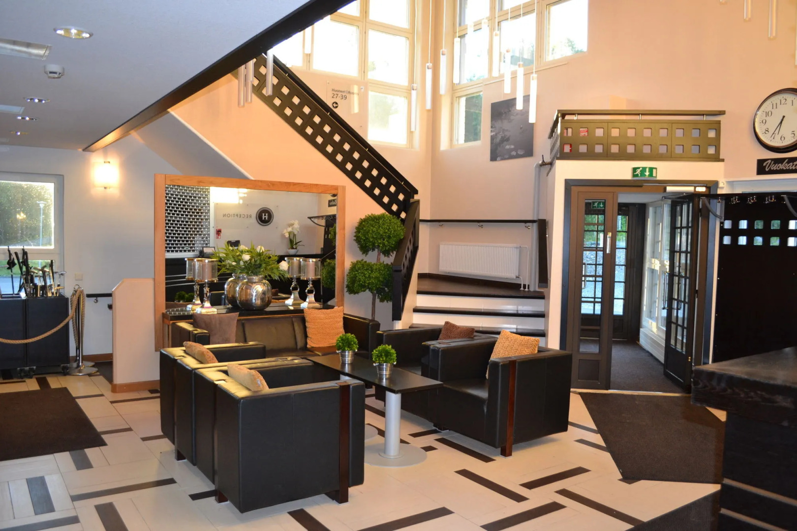 Hotel Aateli Lakeside